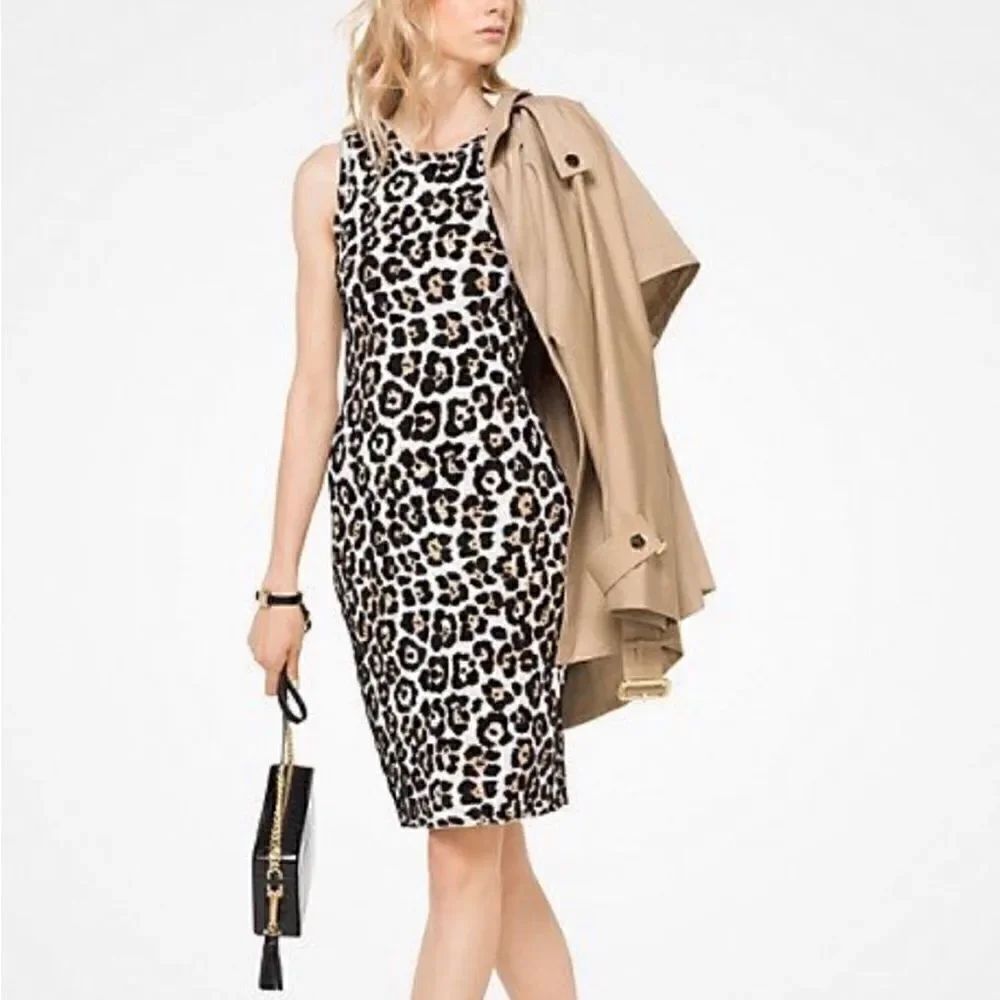 Jones New York Leopard Print Signature Sleeveless Shift Dress